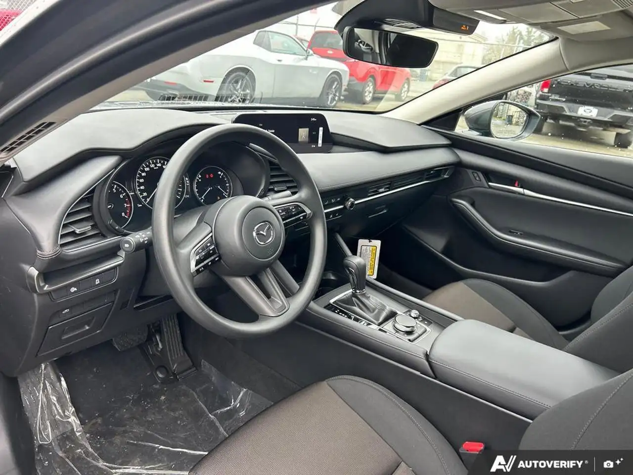 Mazda 3 снимка Mazda 3
