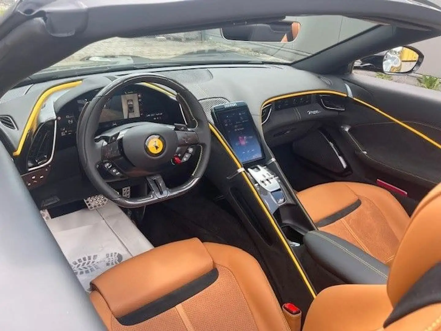 Ferrari Roma Nero - 1