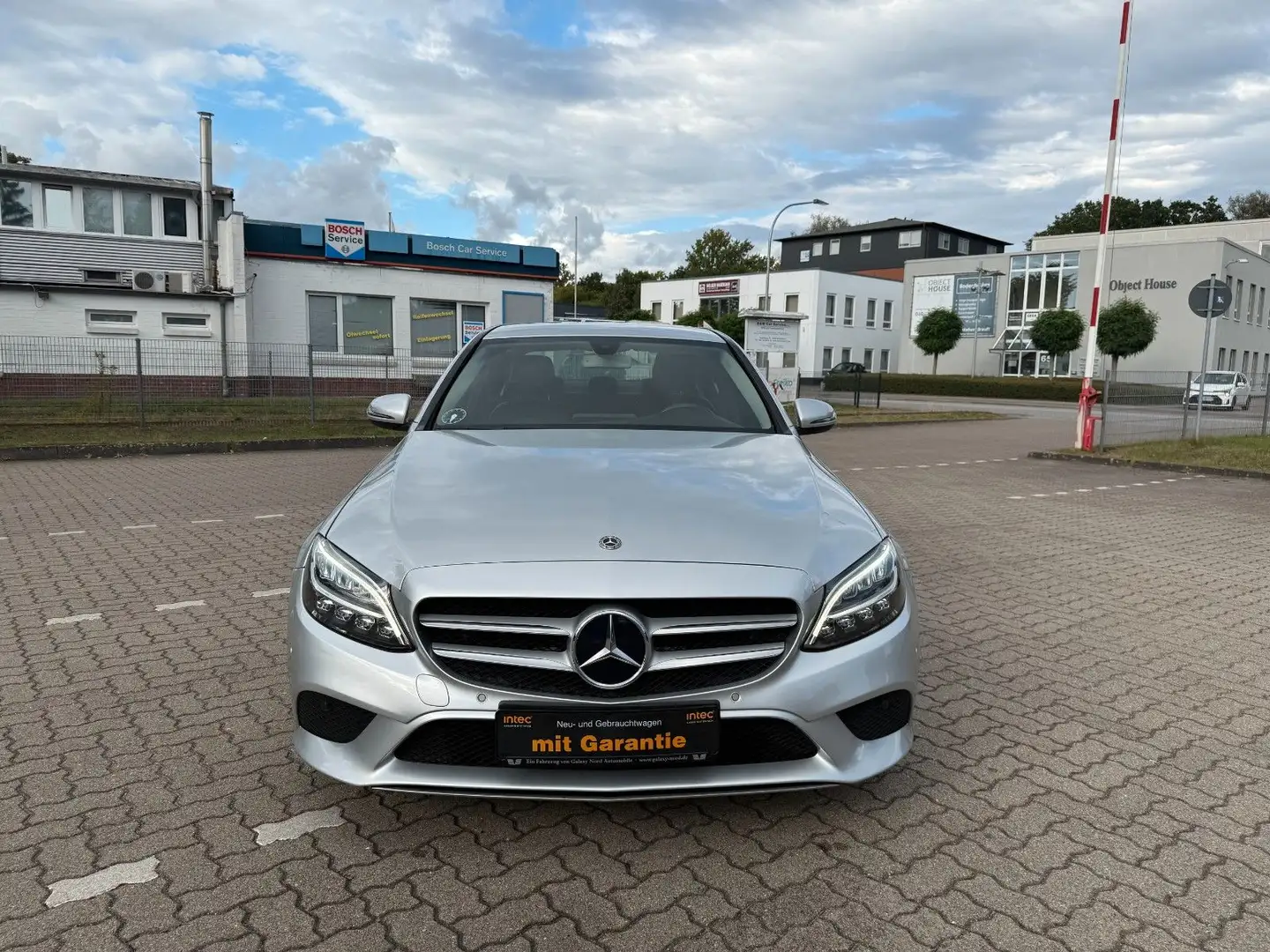 Mercedes-Benz C 220 d Lim. Navi R.Kamera Tempomat Avanatgarde Silber - 2