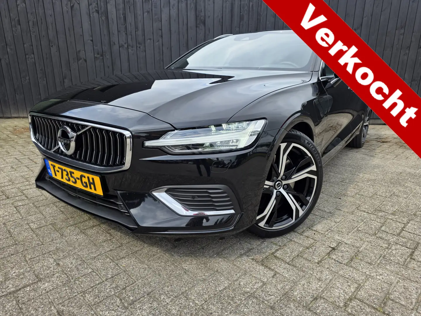 Volvo V60 2.0 T8 Recharge AWD R-Design Negro - 1