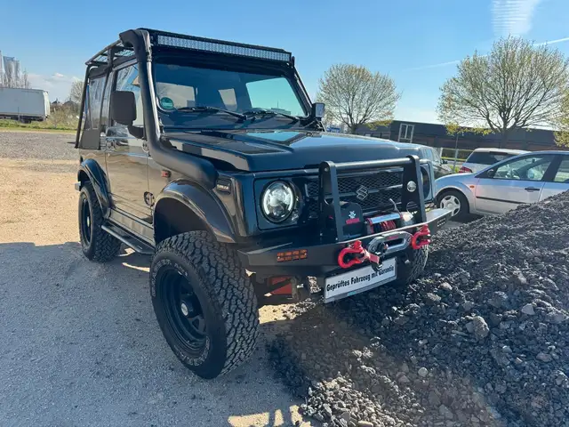Suzuki SJ Samurai neu aufgebaut alles eingetragen