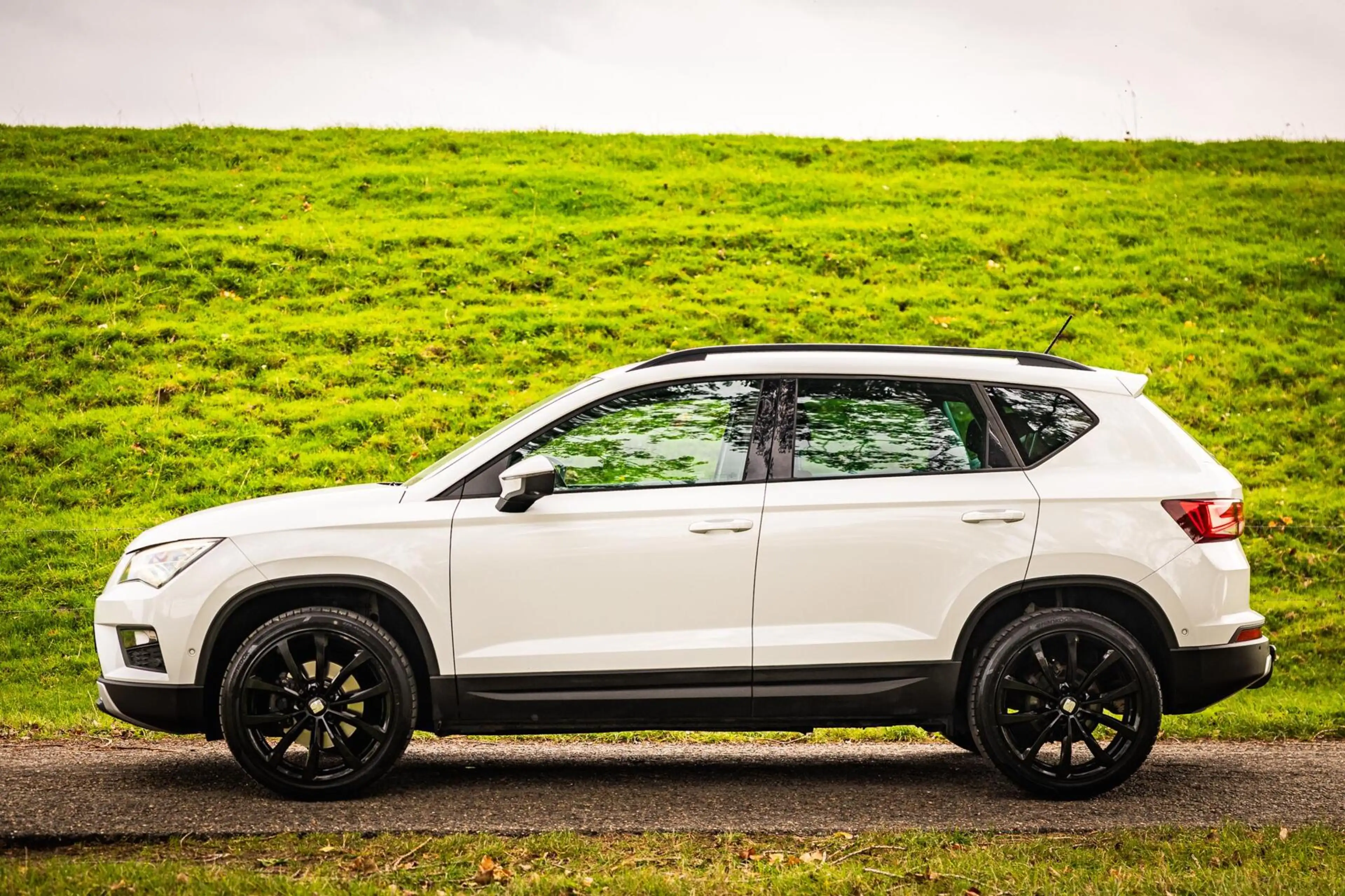 SEAT Ateca 1.0 EcoTSI Style |Nap |Trekhaak |Camera |Carplay — photo 14