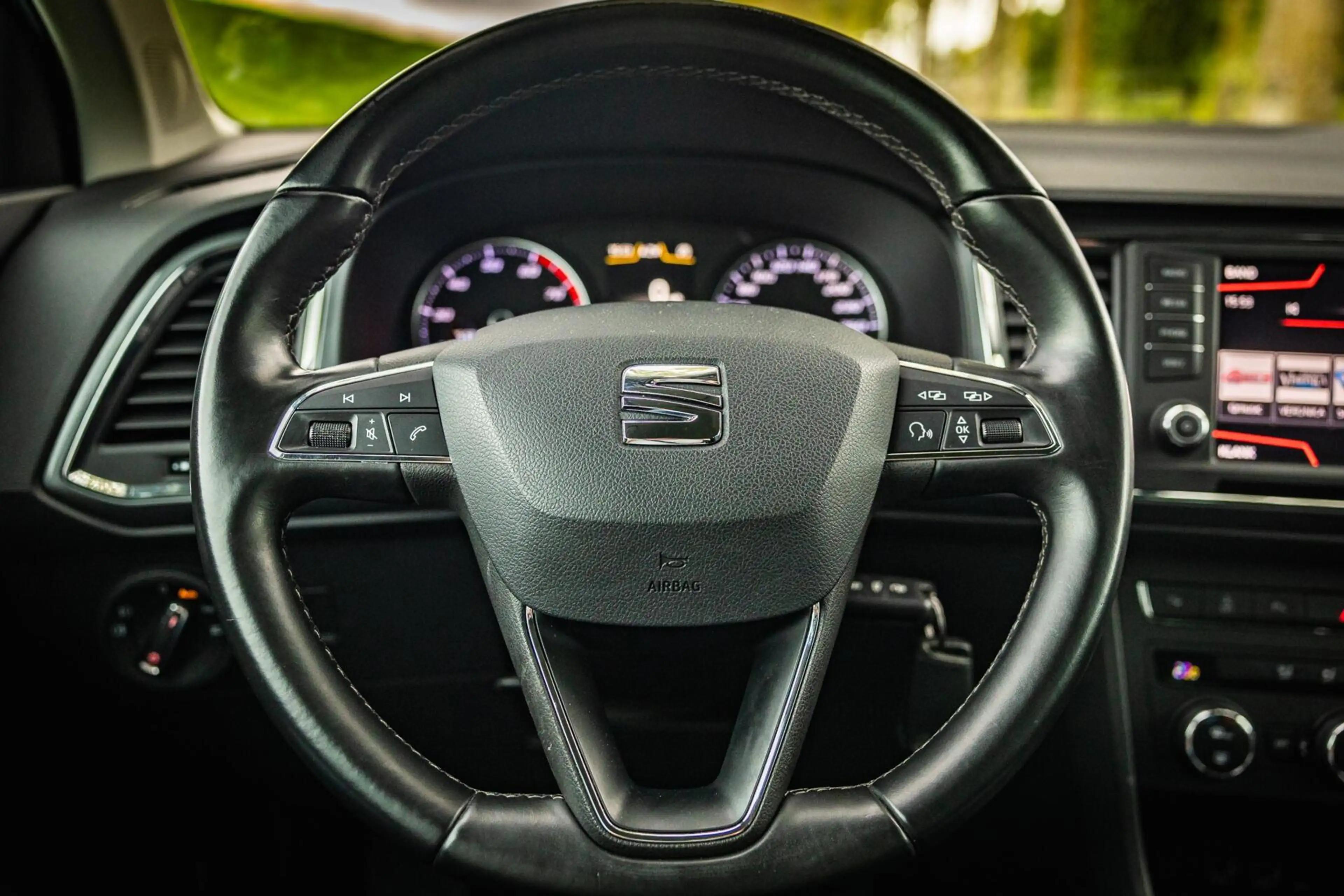 SEAT Ateca 1.0 EcoTSI Style |Nap |Trekhaak |Camera |Carplay — photo 24