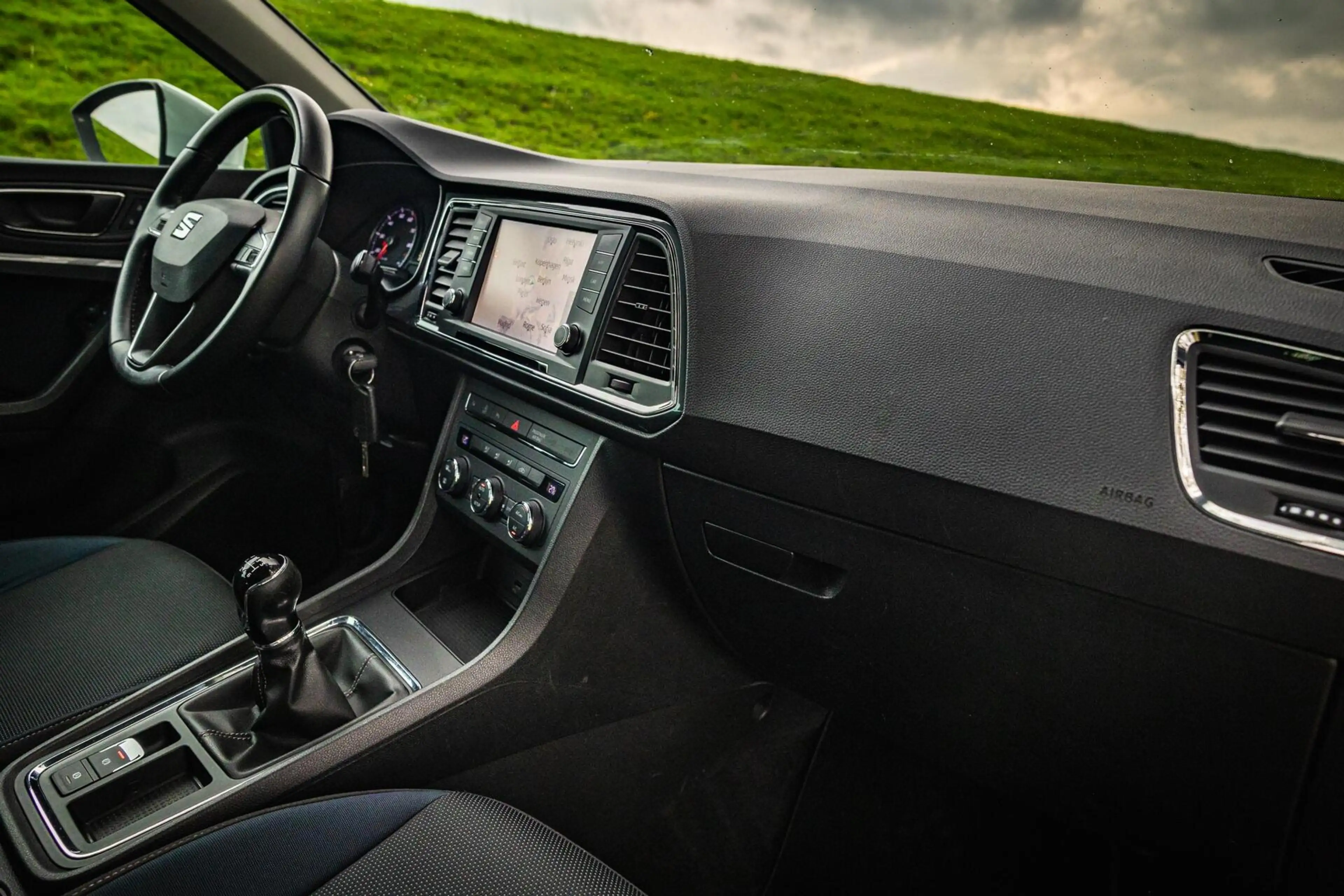SEAT Ateca 1.0 EcoTSI Style |Nap |Trekhaak |Camera |Carplay — photo 6