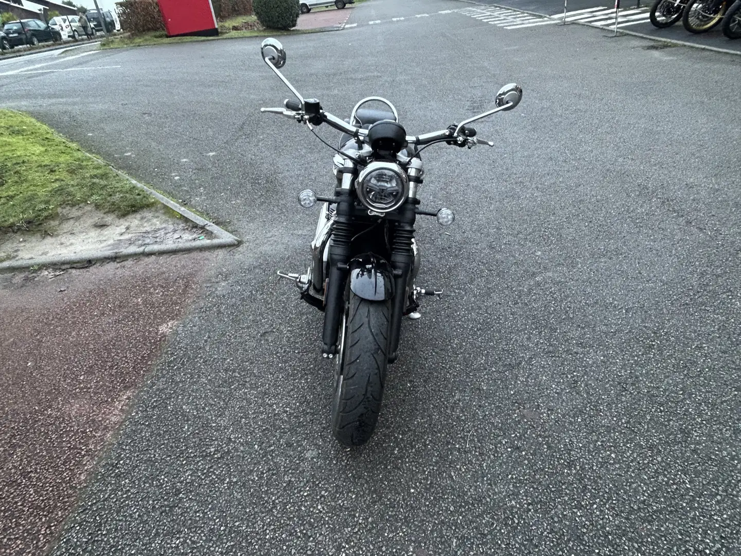 Triumph Speedmaster Negro - 2