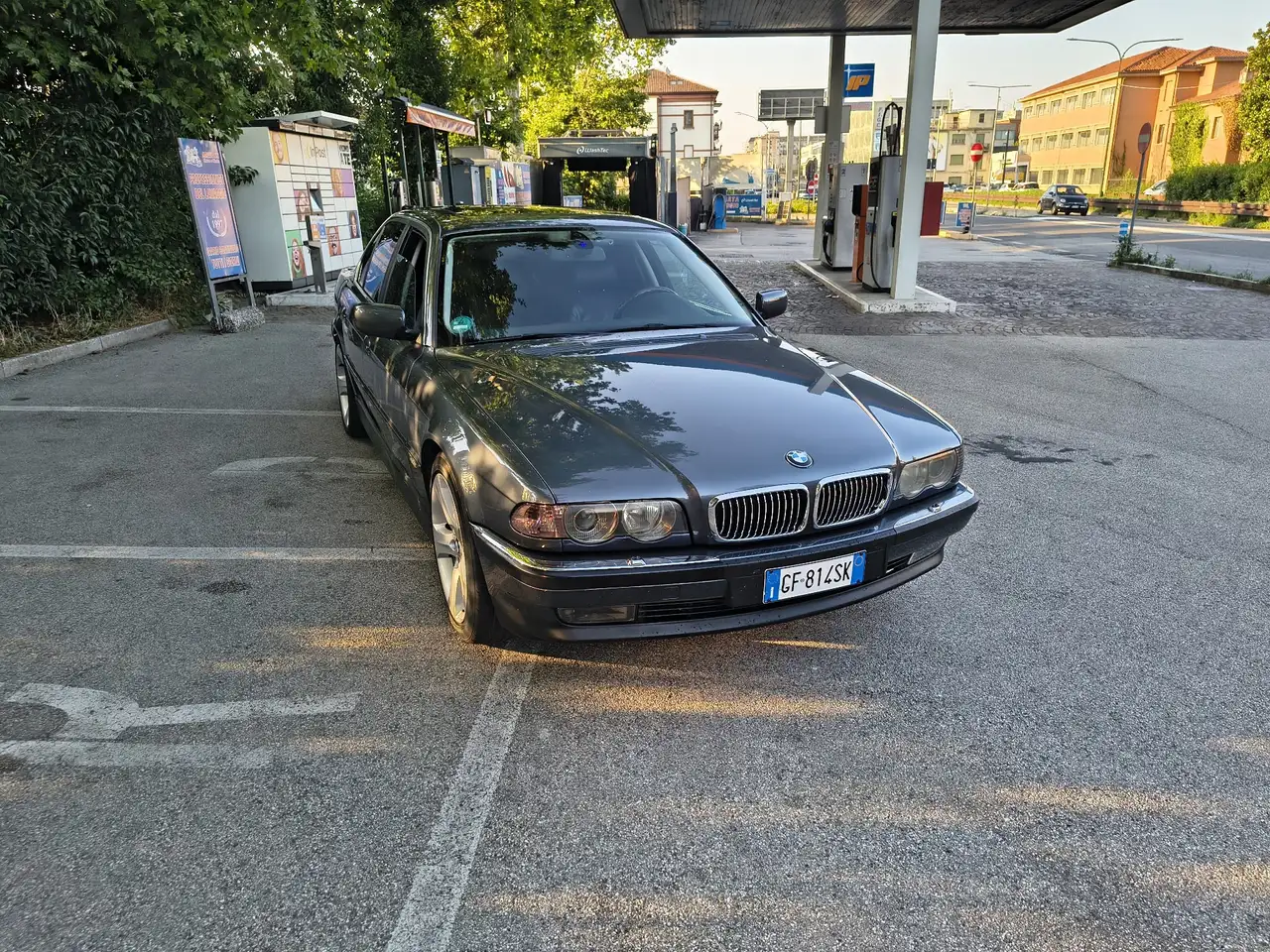 BMW 735i, foto 5