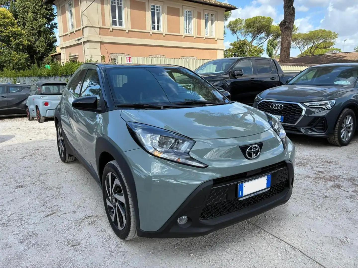 Toyota Aygo X ACTIVE 1.0cc 72cv TELECAM ANDROID/CARPLAY CRUISE Verde - 2