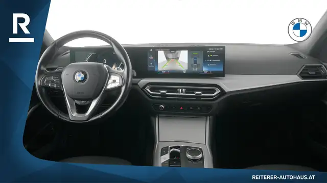 BMW 3 Series view 13