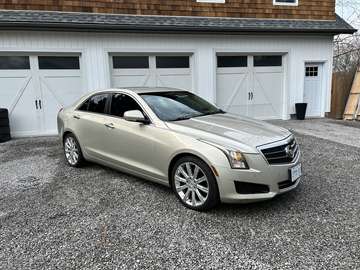 4dr Sdn 2.5L Luxury RWD