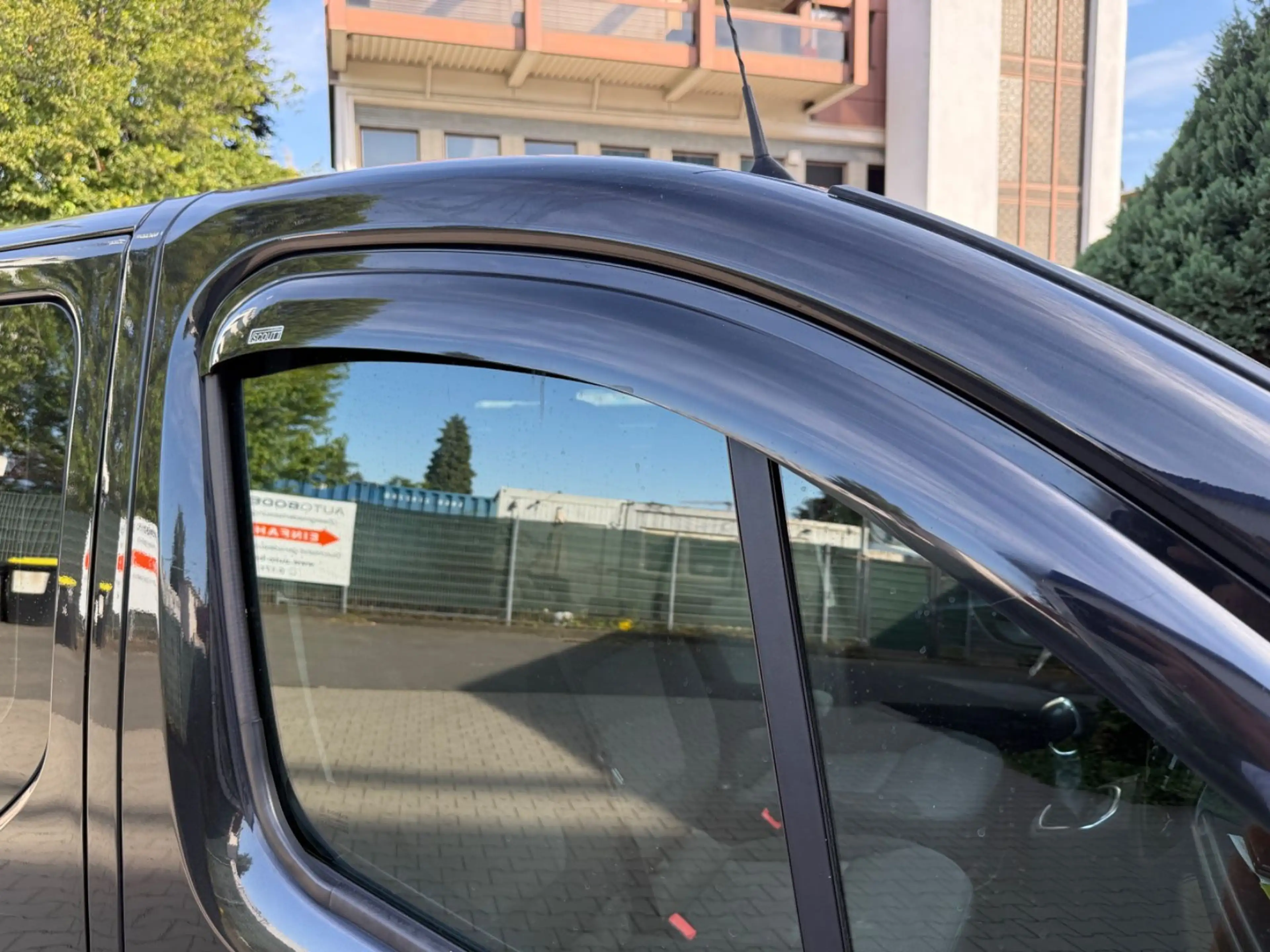 Renault Trafic L1H1 Doka 3,0t Komfort 6-Sitzer Automatik — photo 11