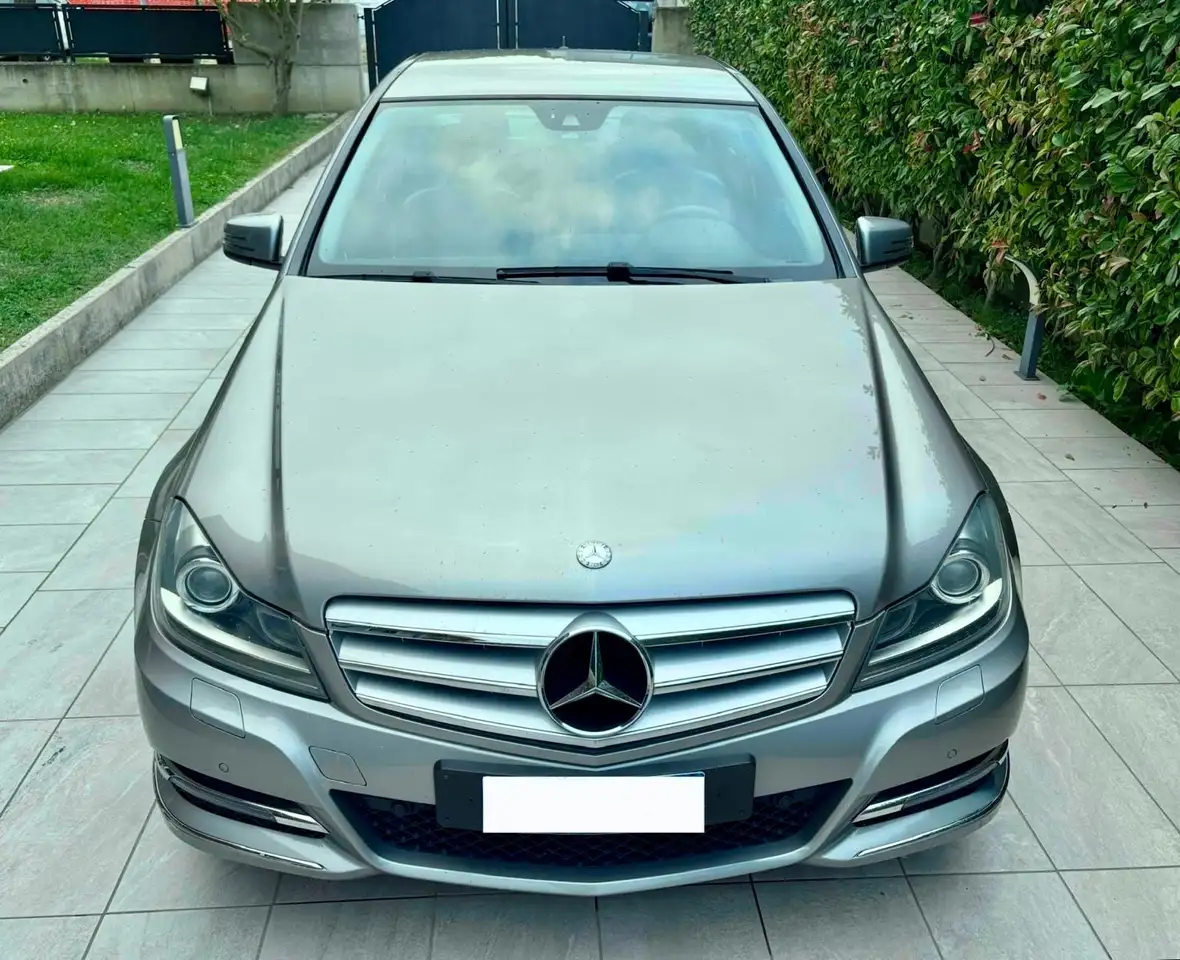 Mercedes-Benz C 220