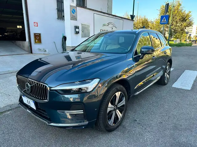 Volvo XC60 2.0 t6 recharge phev obc 3,7kW Plus Bright awd - AUT/NAV/CAMERA360/GOOGLE/TETTO
