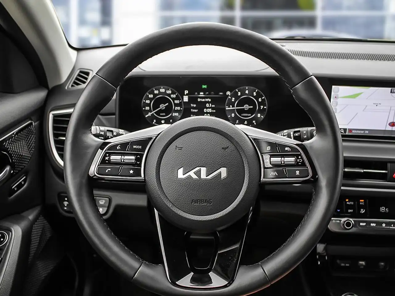 Kia Seltos снимка Kia Seltos
