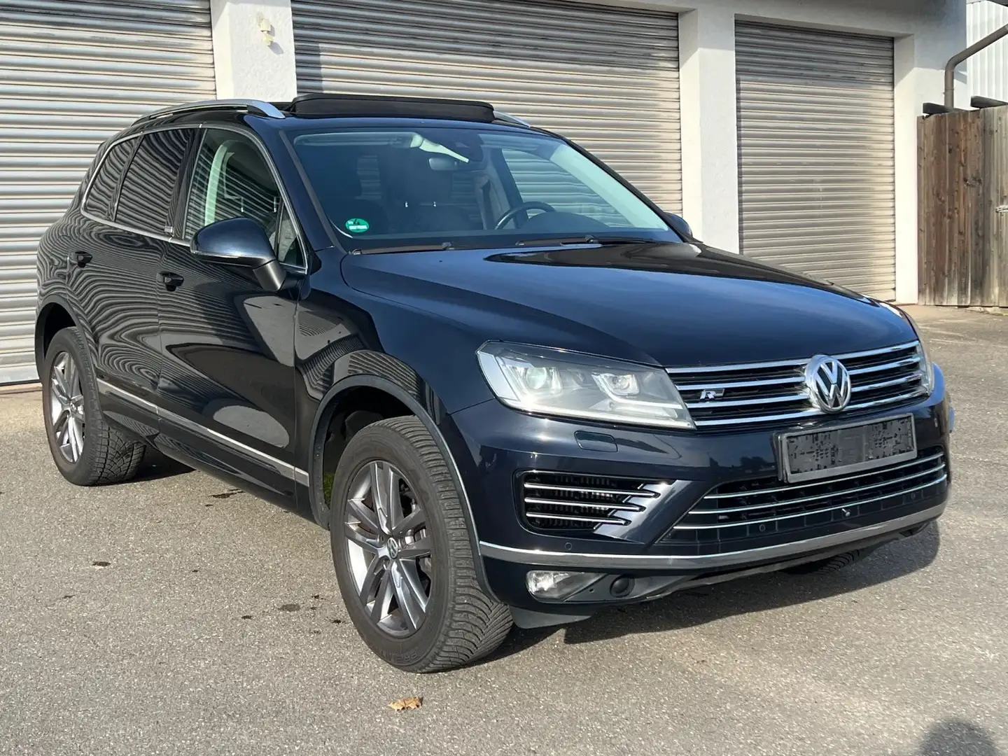 Volkswagen Touareg V6 TDI*R-Line*Executive Edition*Pano*Led Bleu - 1
