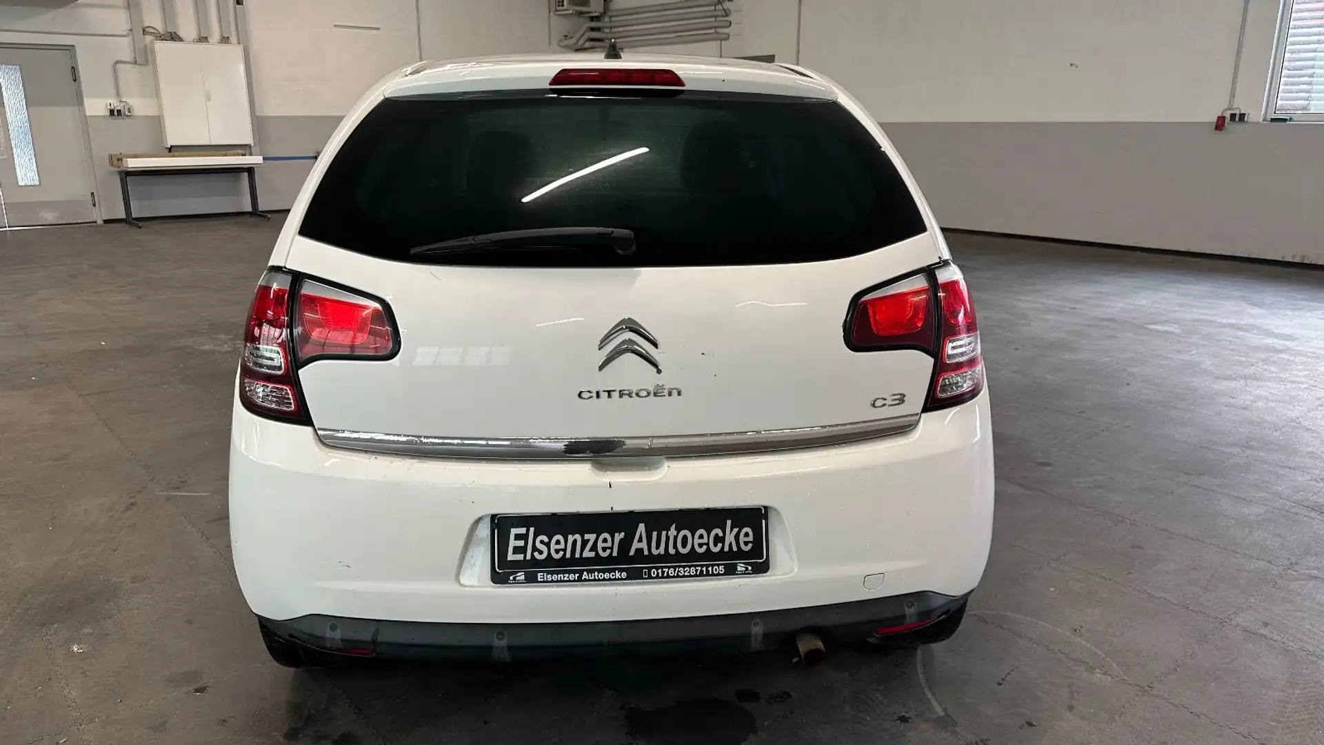 Citroen C3 Selection, Tempomat, PDC, Aux, Panoramadach Weiß - 2