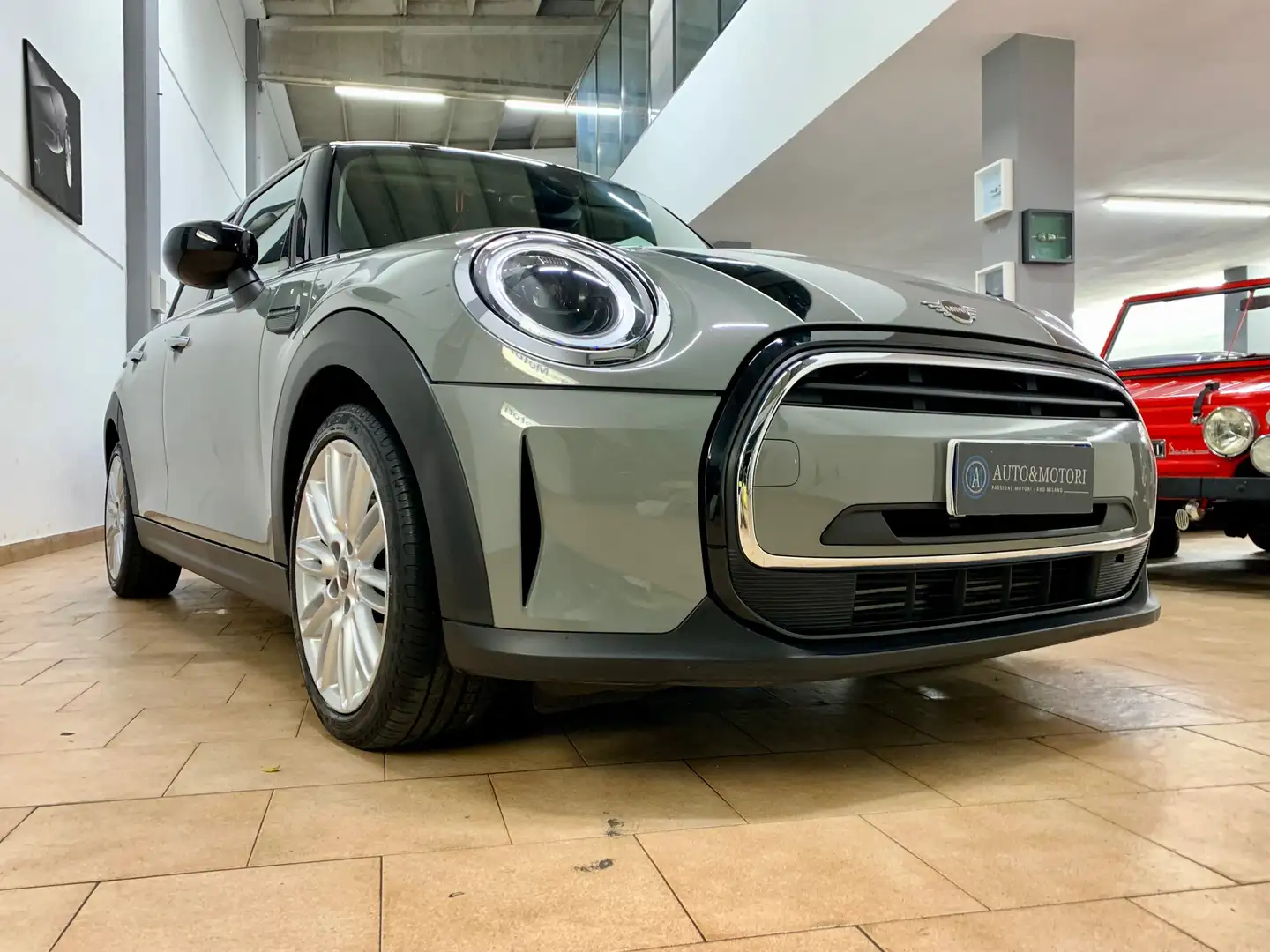 MINI Cooper Mini IV F55 2021 5p 5p 1.5 Yours auto Gris - 2