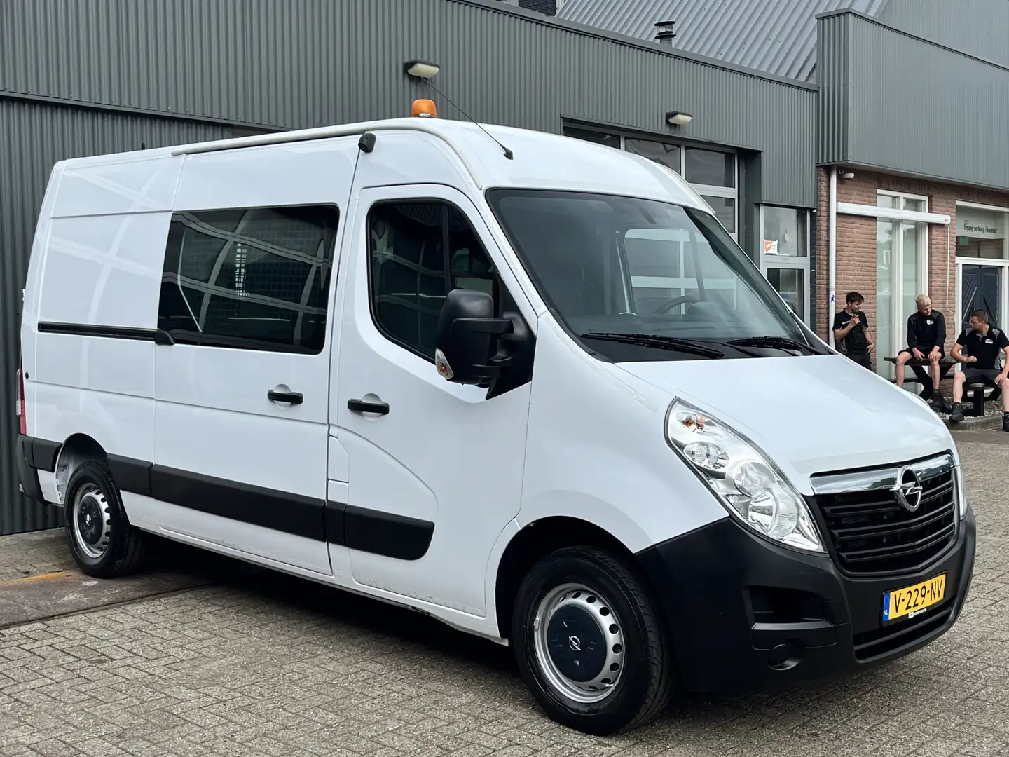 Opel Movano 2.3 CDTI BiTurbo L2H2 170pk Airco Cruise controle Wit - 1