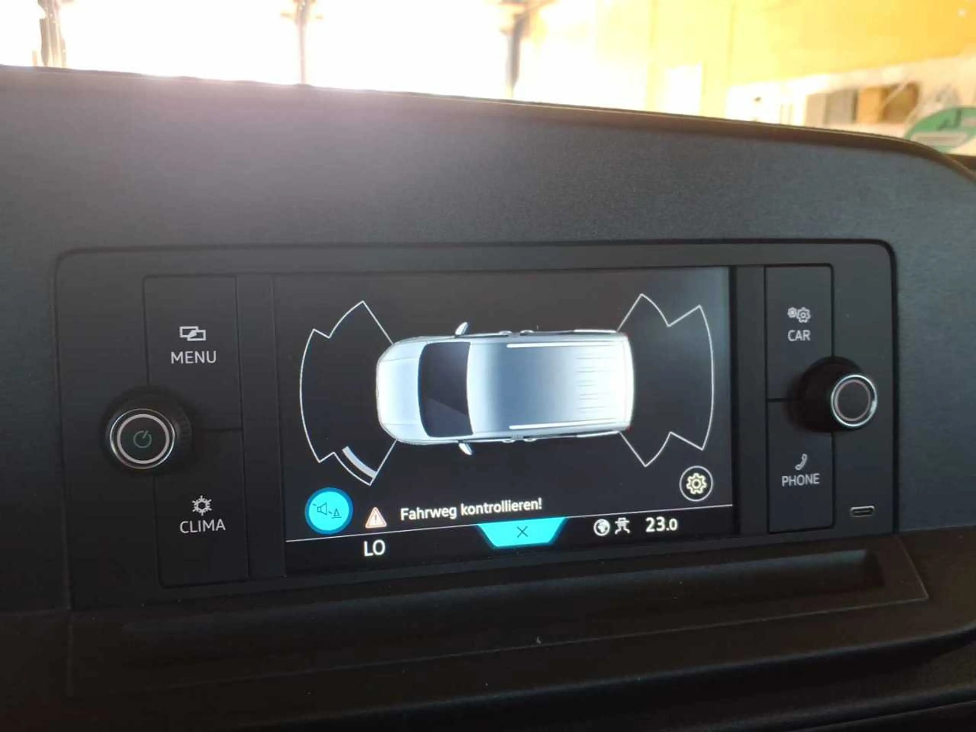 Volkswagen Caddy Kombi / Bluetooth, Climatronic, PDC — photo 5