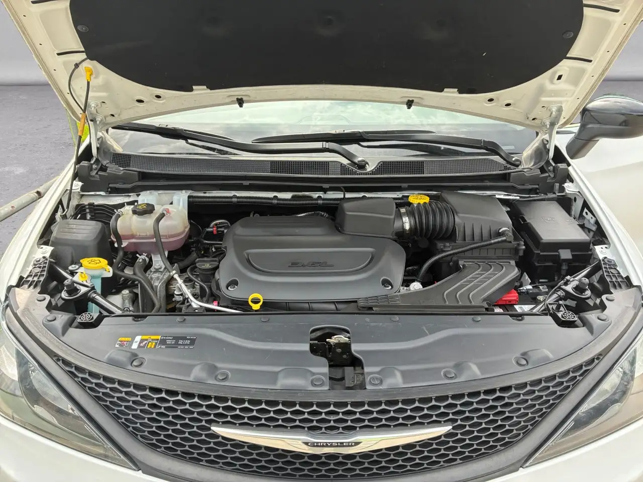 Chrysler Grand Caravan снимка Chrysler Grand Caravan