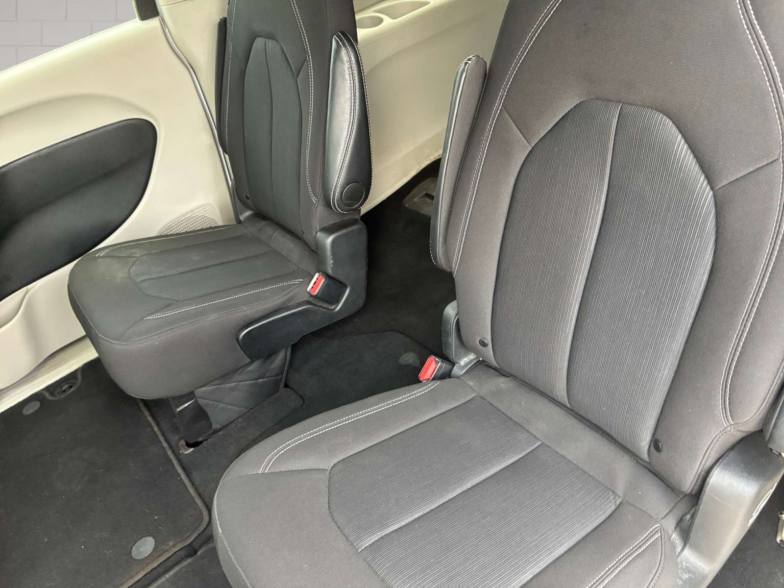 used 2024 Chrysler Grand Caravan car, priced at $33,187
