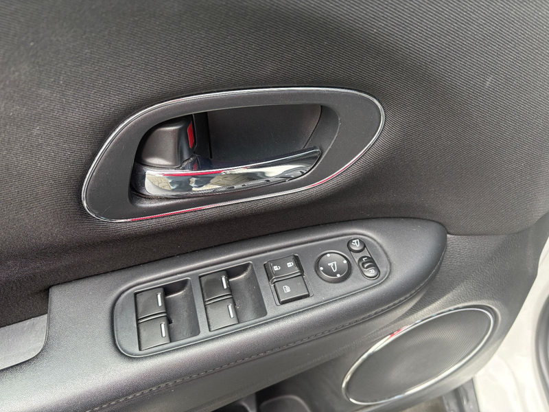 Honda HR-V 1,6 Elegance PDC/AHK — photo 14