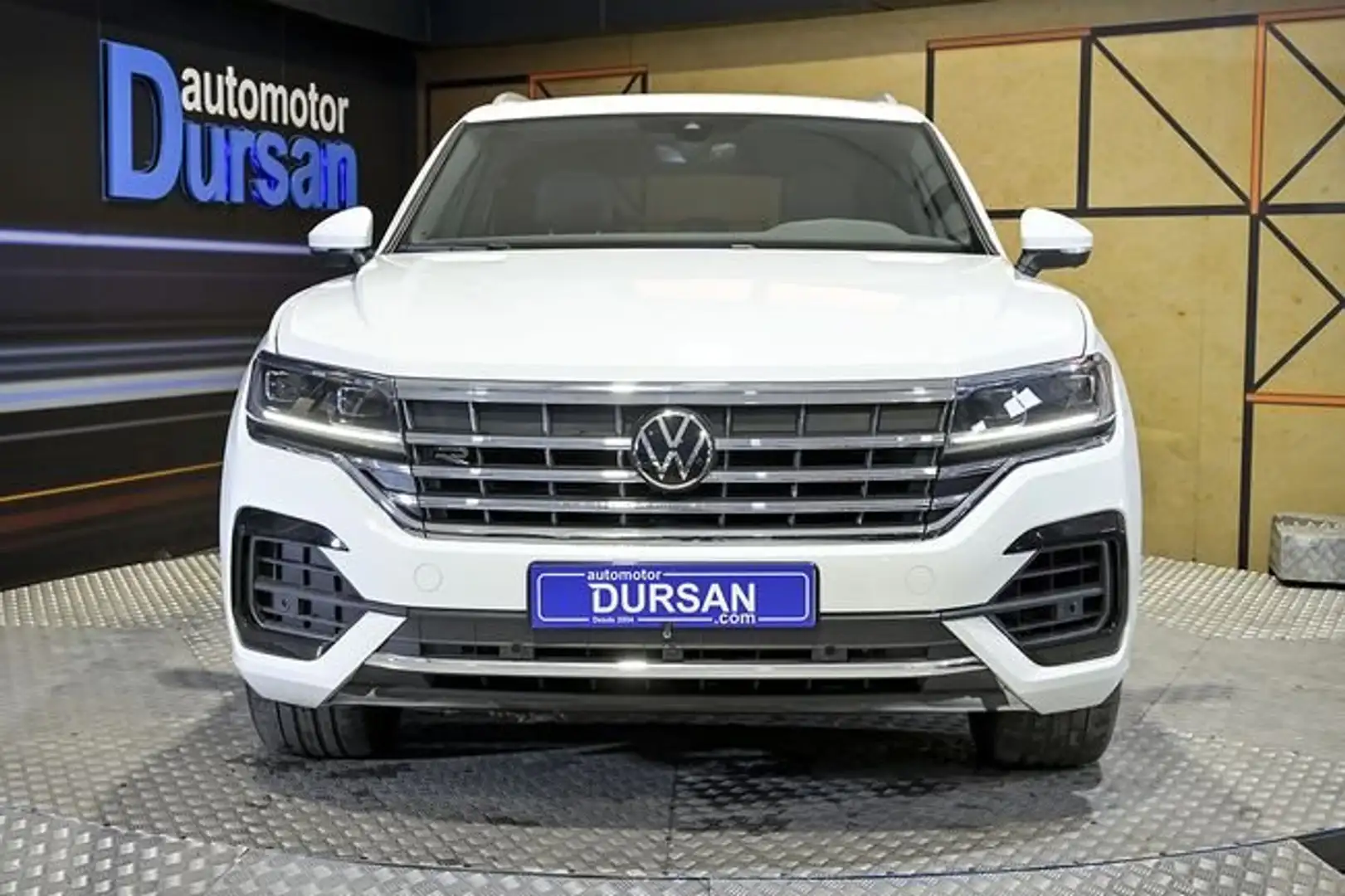 Volkswagen Touareg Prem Eleg 3.0 V6 TDI 210kW Tip 4M Blanco - 2