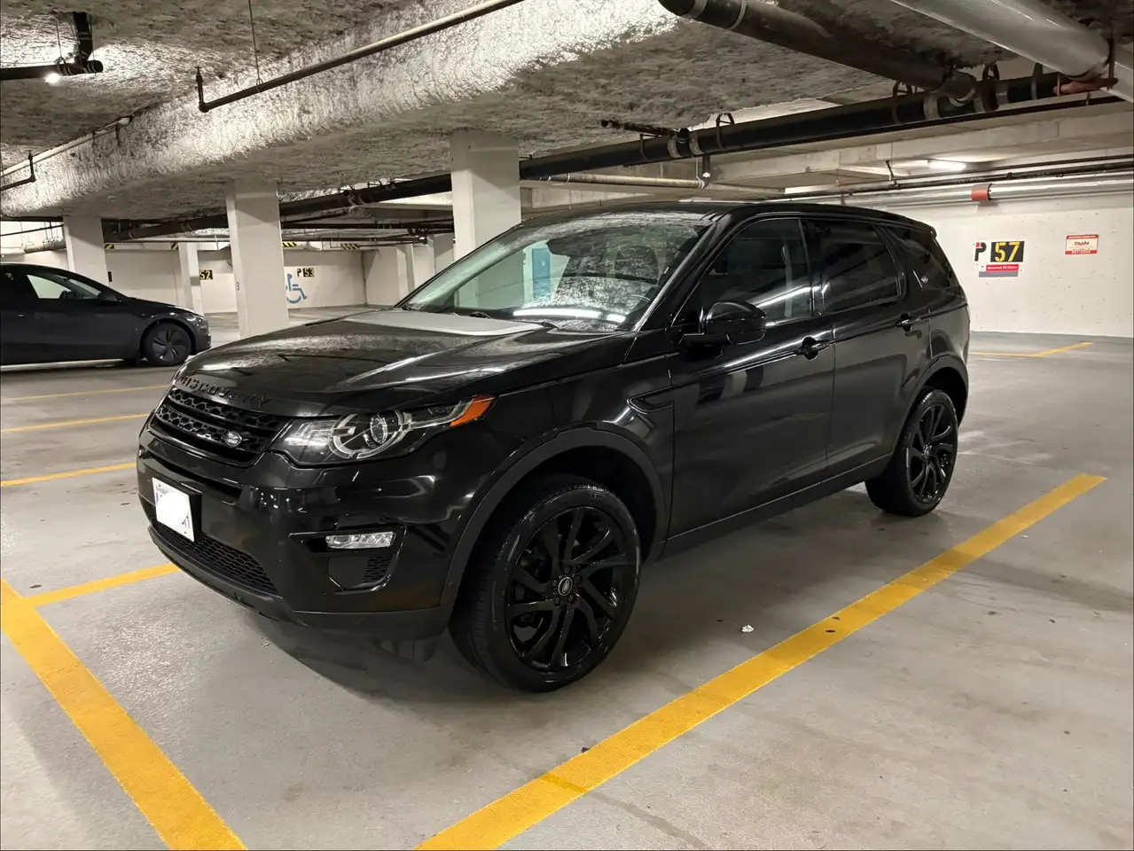 Land Rover Discovery Sport снимка Land Rover Discovery Sport