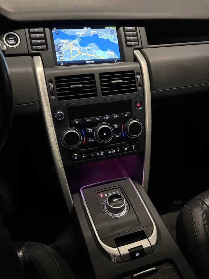 Land Rover Discovery Sport снимка Land Rover Discovery Sport