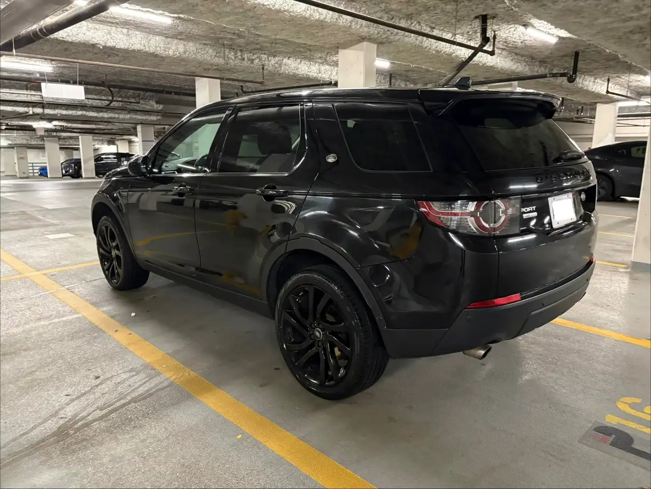 Land Rover Discovery Sport снимка Land Rover Discovery Sport