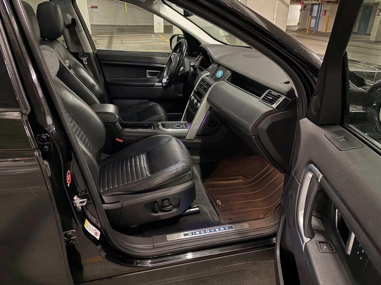 Land Rover Discovery Sport снимка Land Rover Discovery Sport