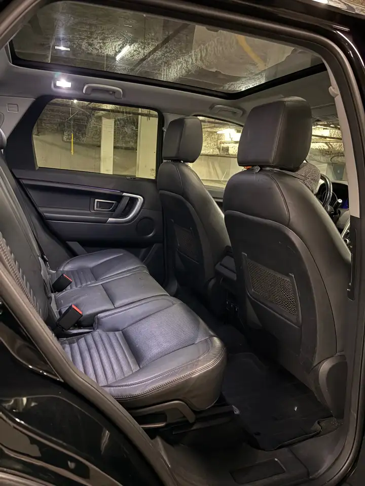 Land Rover Discovery Sport снимка Land Rover Discovery Sport
