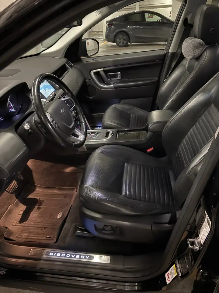 Land Rover Discovery Sport снимка Land Rover Discovery Sport