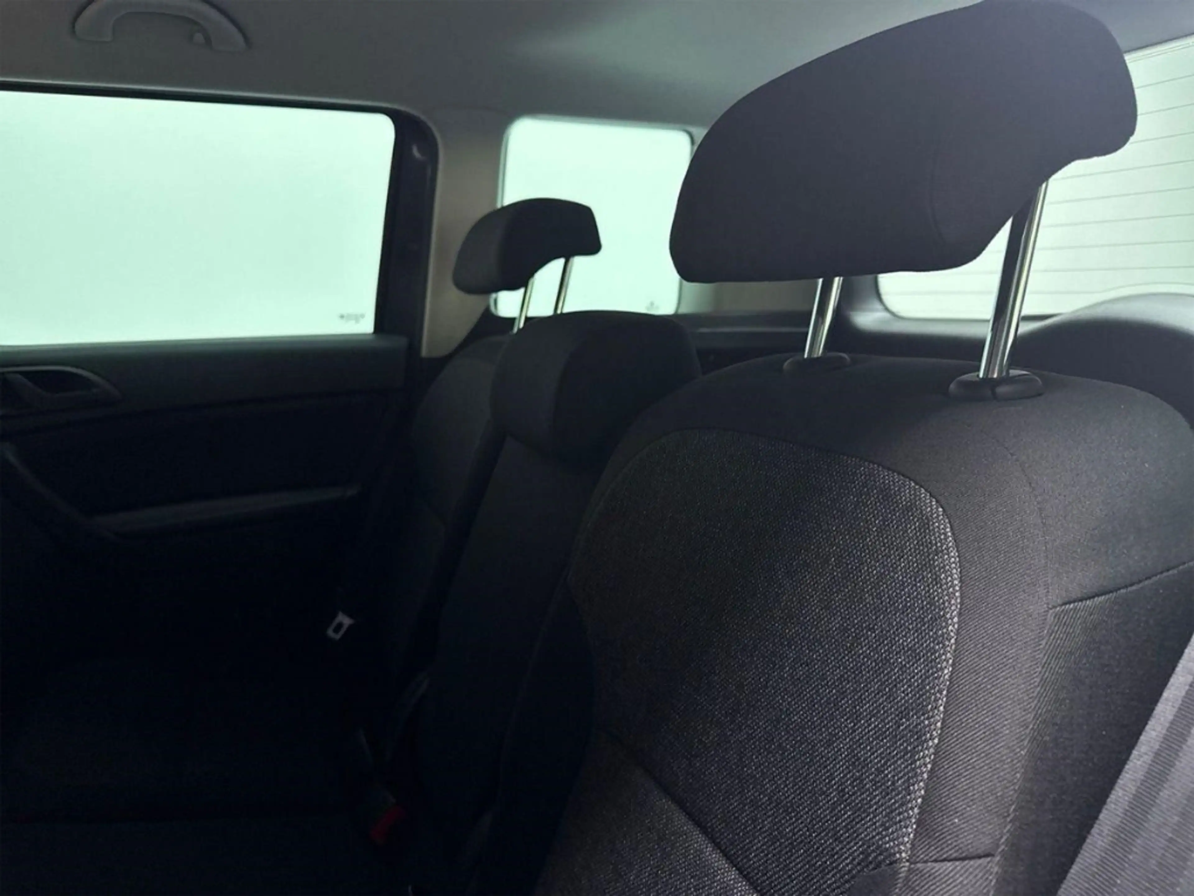 Skoda Yeti Skoda 1.2 TSI Active 1.Hand TÜV 12/27 — photo 13