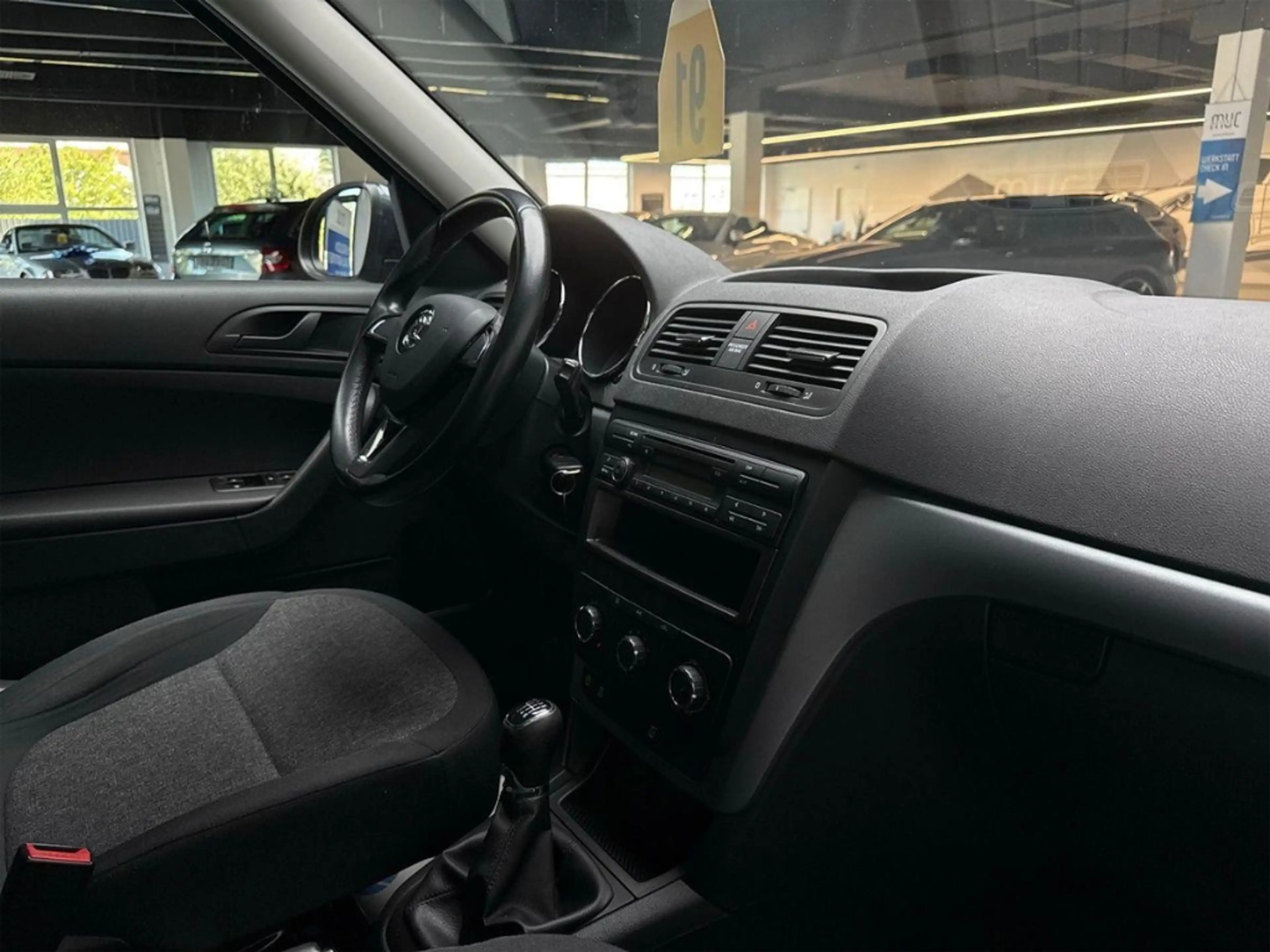 Skoda Yeti Skoda 1.2 TSI Active 1.Hand TÜV 12/27 — photo 9