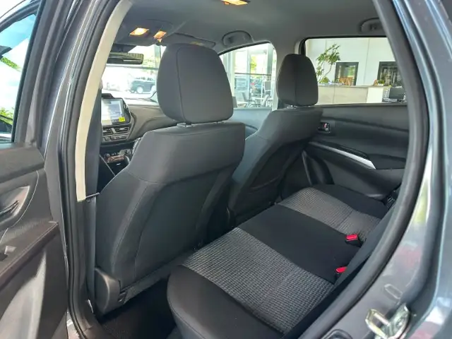 Suzuki SX4 S-Cross view 13