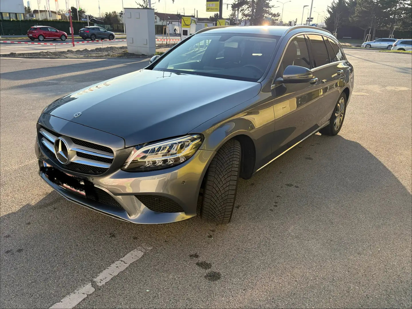 Mercedes-Benz 180 Avantgarde Grau - 1