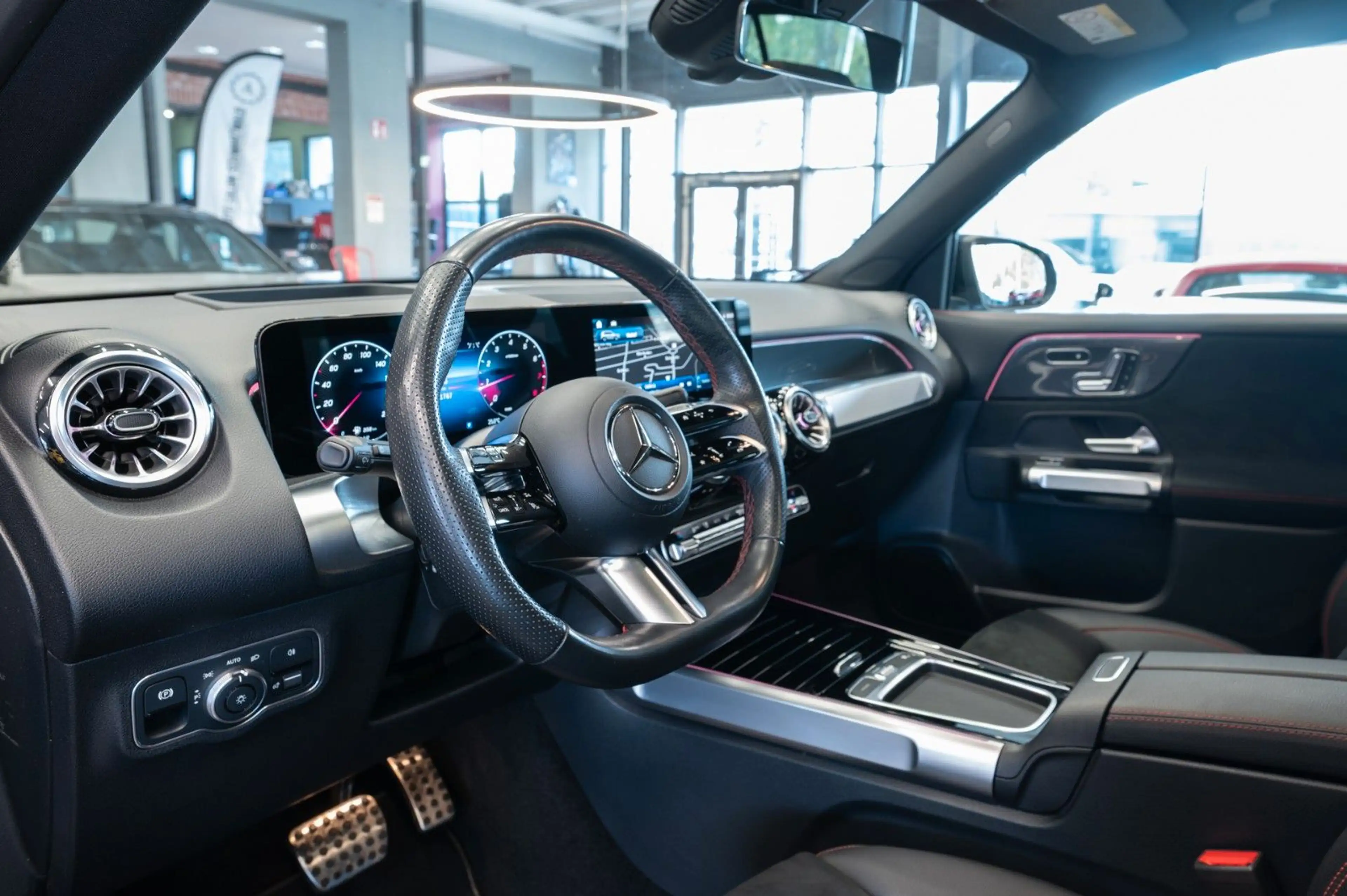 Mercedes-Benz GLB 250 GLB250 4M|AMG-LINE|NIGHT|PANO|AHK|360°|MEMORY — photo 12