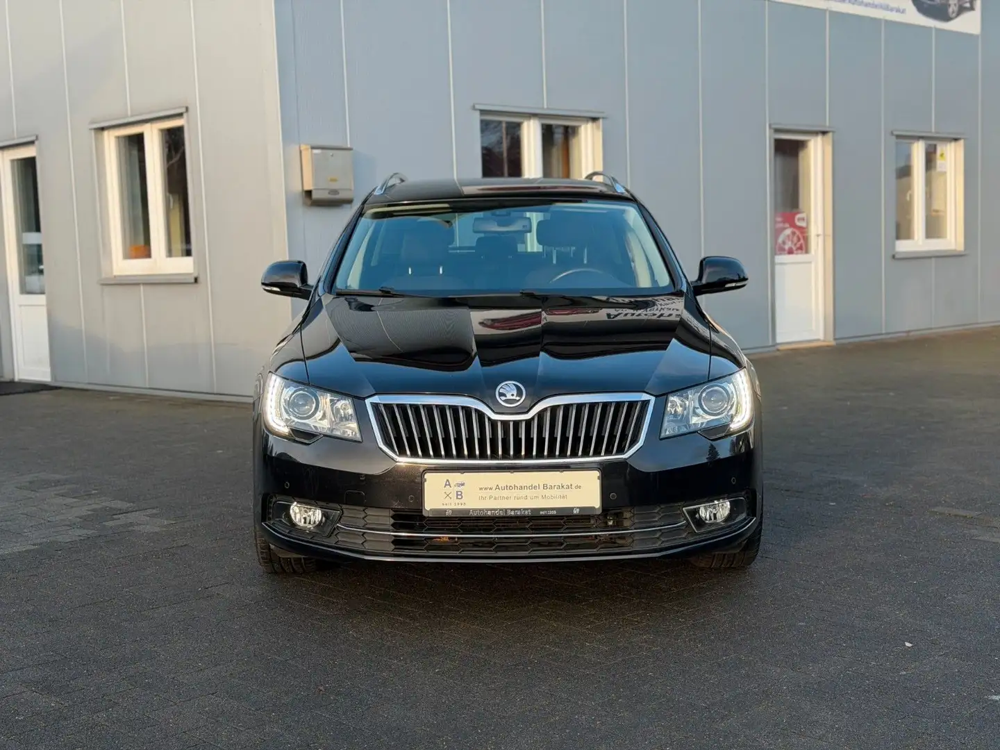 Skoda Superb Combi Elegance 2.0TDI DSG AHK LEDER XENON Black - 2