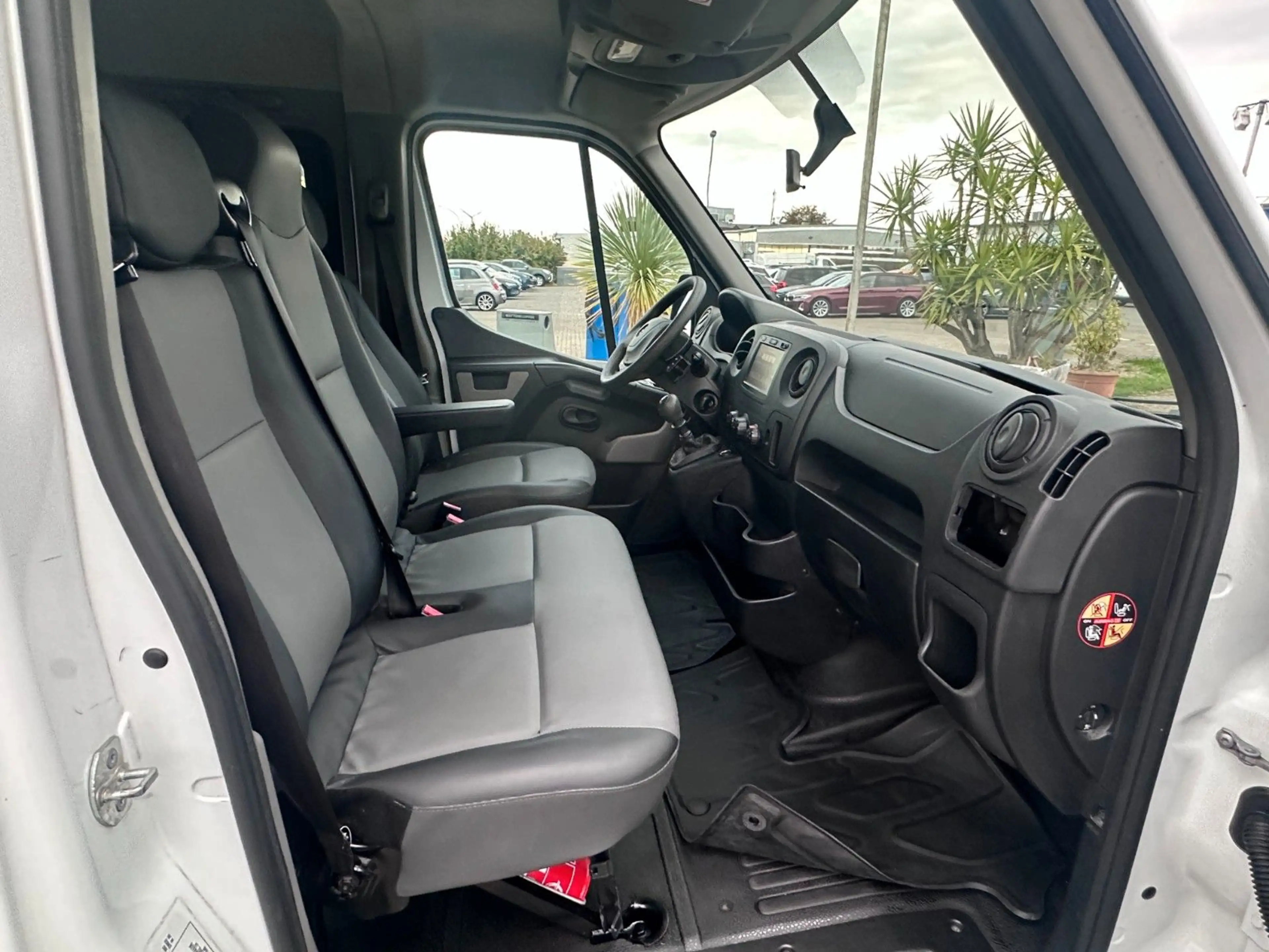 Opel Movano B Kasten/Kombi HKb L2H2 3,5t Combi 9 Sitz — photo 13