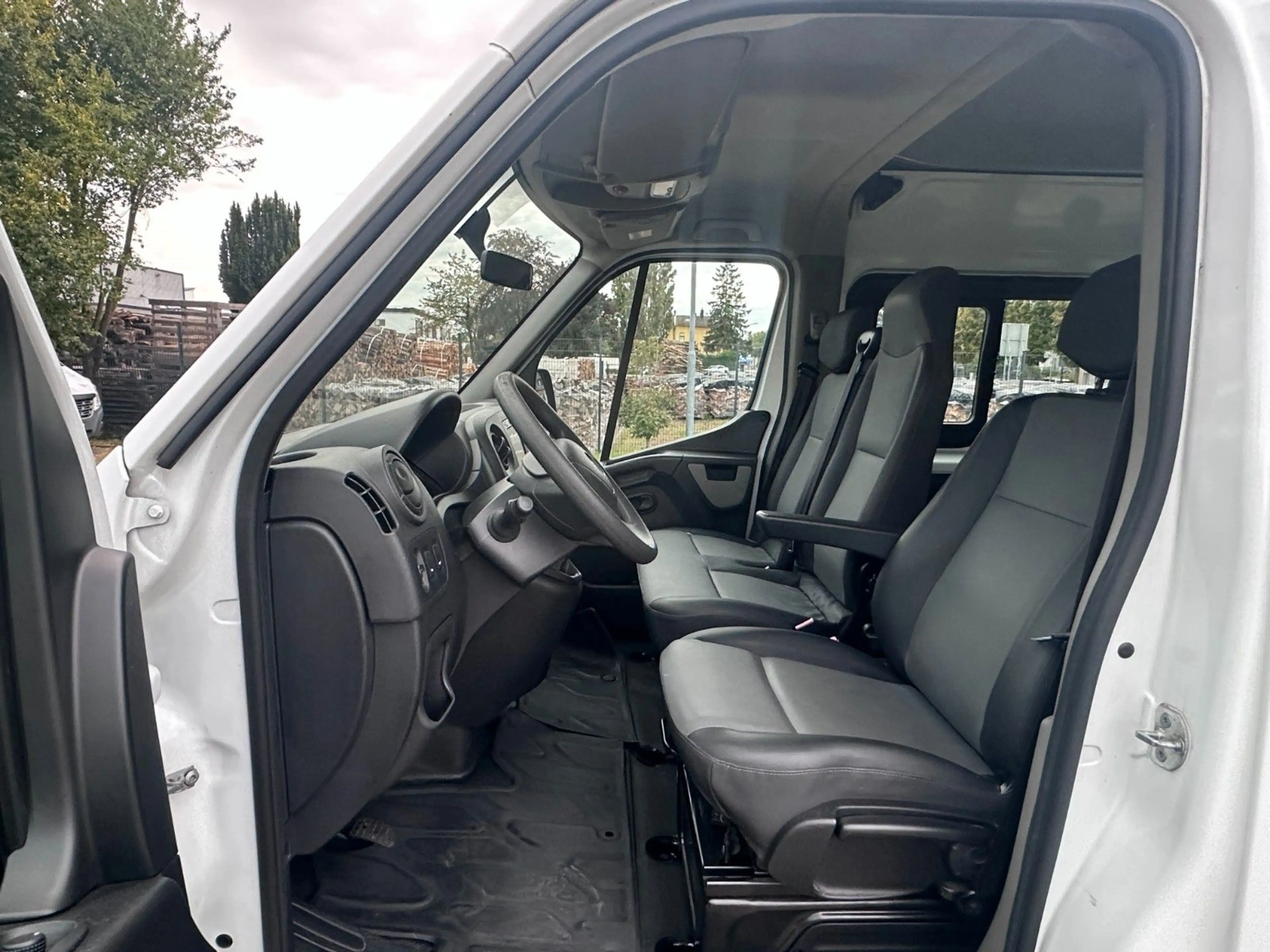 Opel Movano B Kasten/Kombi HKb L2H2 3,5t Combi 9 Sitz — photo 10