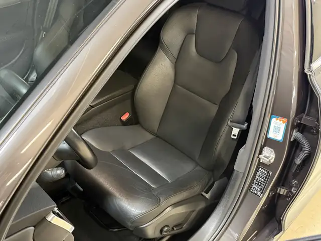Volvo V90 view 7