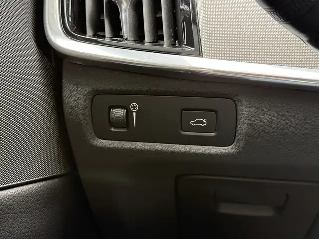 Volvo V90 view 20
