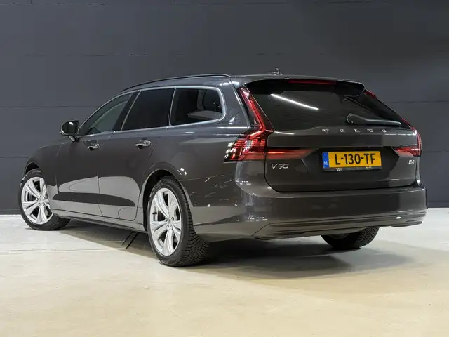 Volvo V90 view 15