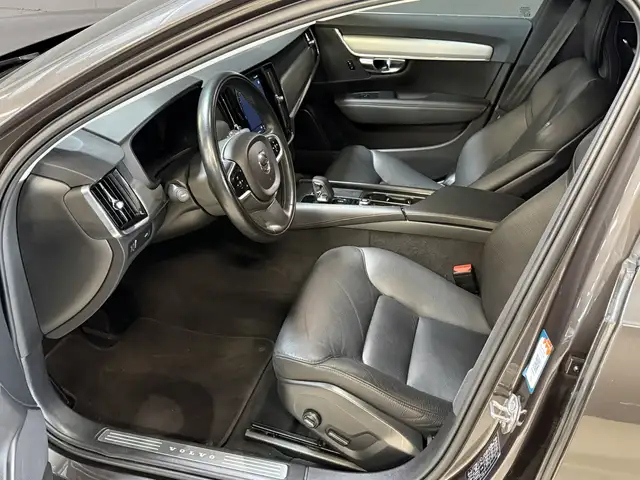 Volvo V90 view 6
