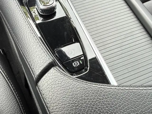 Volvo V90 view 28