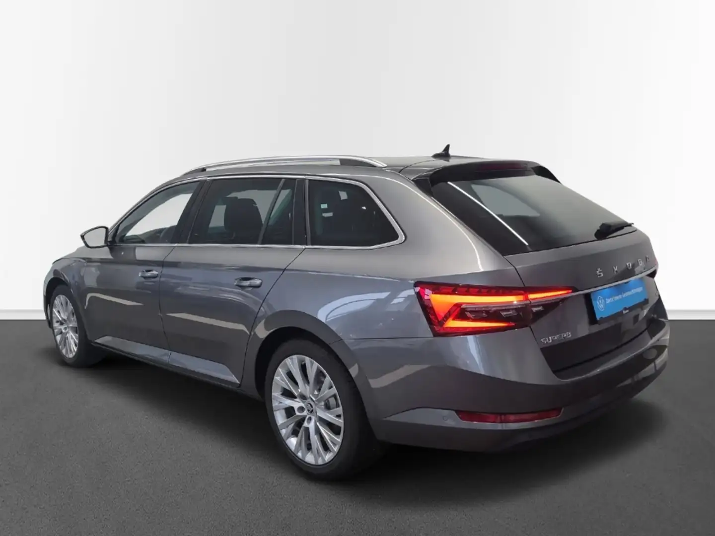 Skoda Superb Combi Style TDI DSG 4x4+ACC+Navi+AHK+Pano Grau - 2