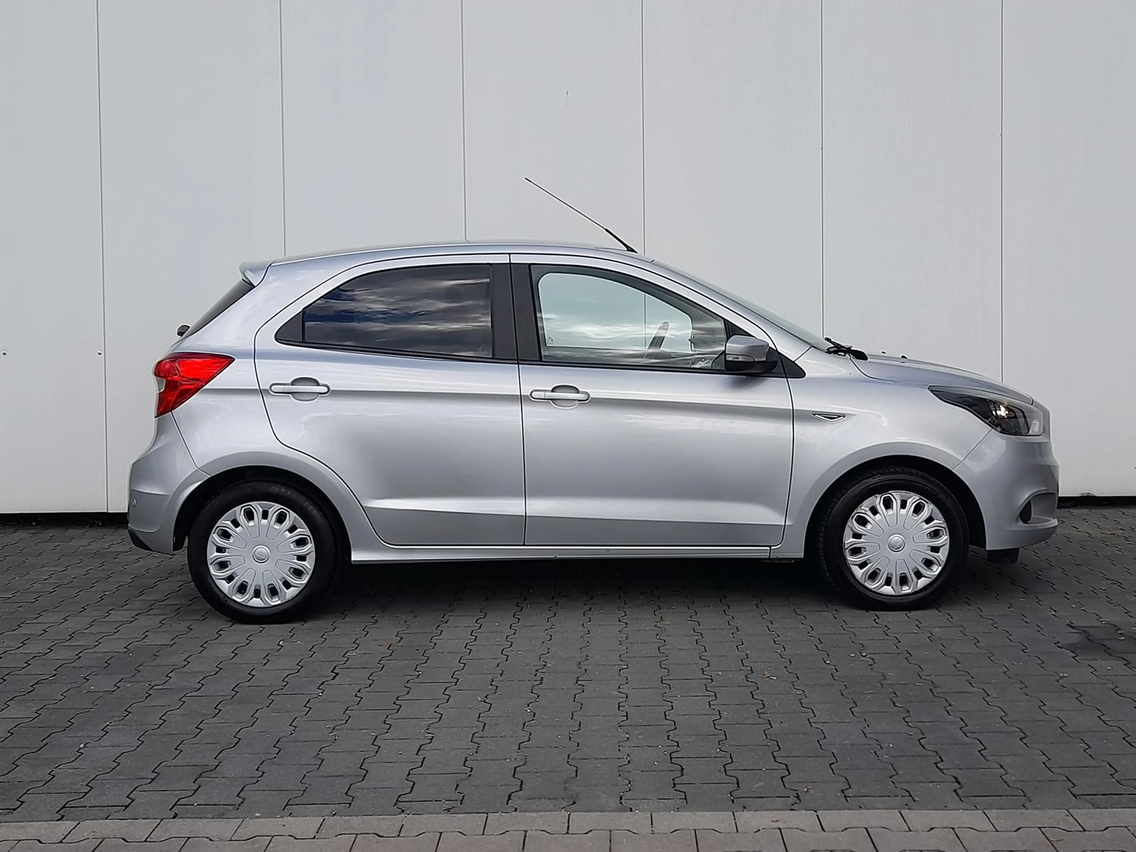 Ford Ka/Ka+ 1.2 Cool & Sound SHZ~PDC~MFL~SCHECKHEFTGEPFL. — photo 8