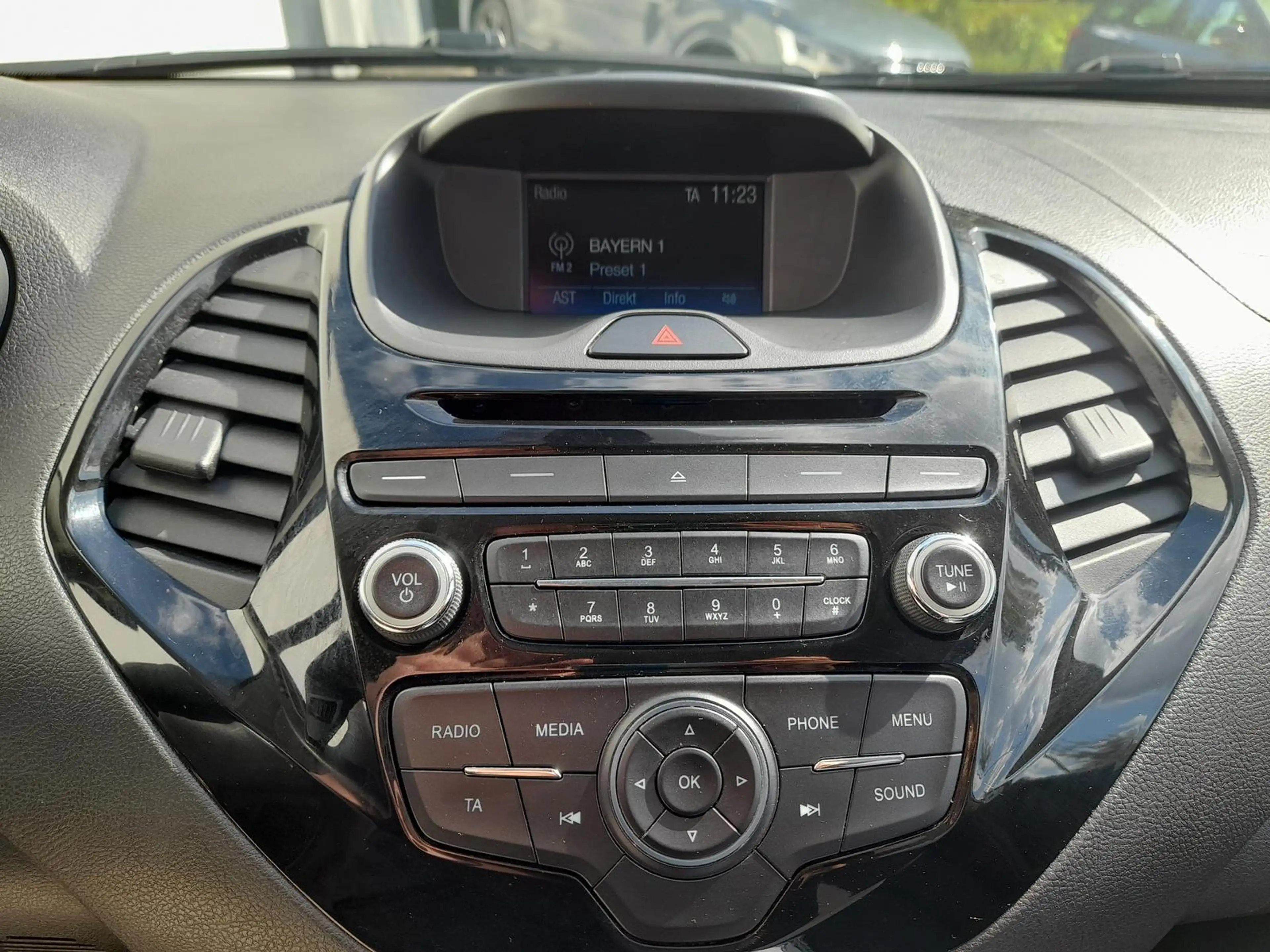 Ford Ka/Ka+ 1.2 Cool & Sound SHZ~PDC~MFL~SCHECKHEFTGEPFL. — photo 24
