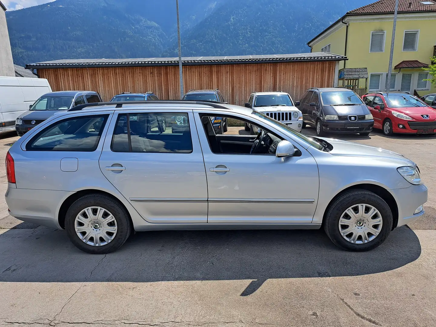 Skoda Octavia Combi Ambition 1,6 TDI CR DPF 4x4 Argent - 2