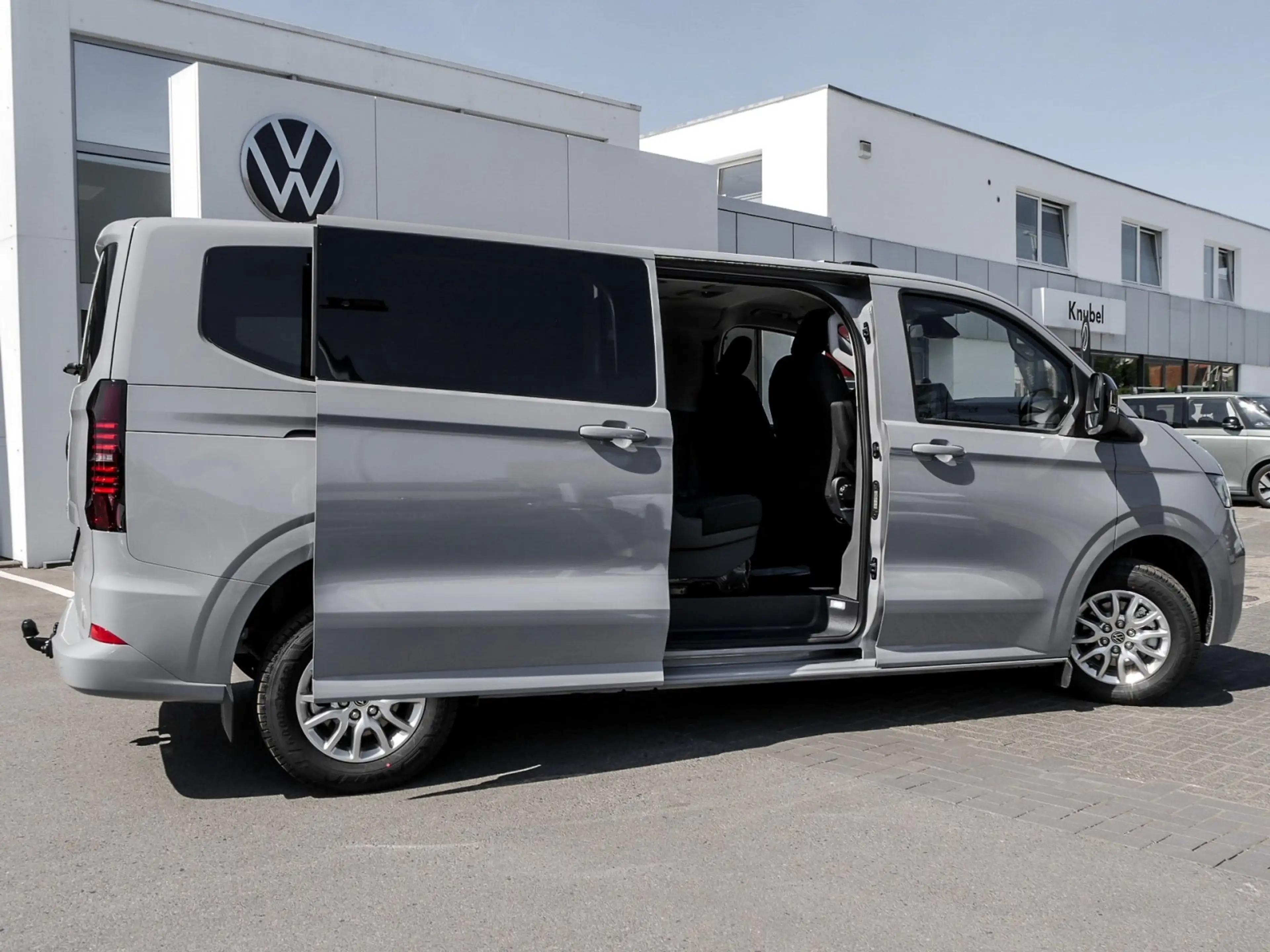 Volkswagen T7 Caravelle Life 2.0 TDI LR Autom. Ass+ AHK LED Navi 8-Sitzer — photo 15